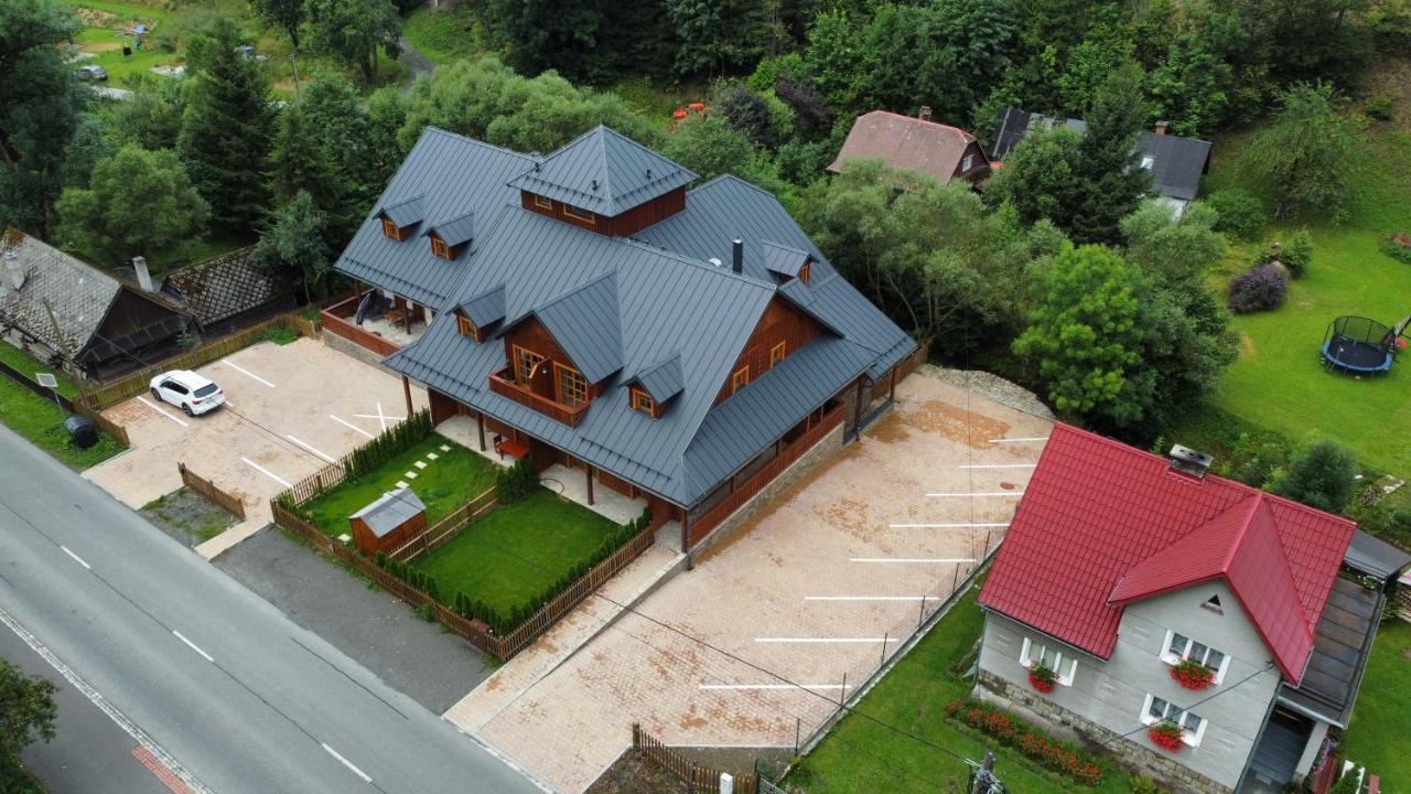Apartmany Jezerne Velké Karlovice Buitenkant foto