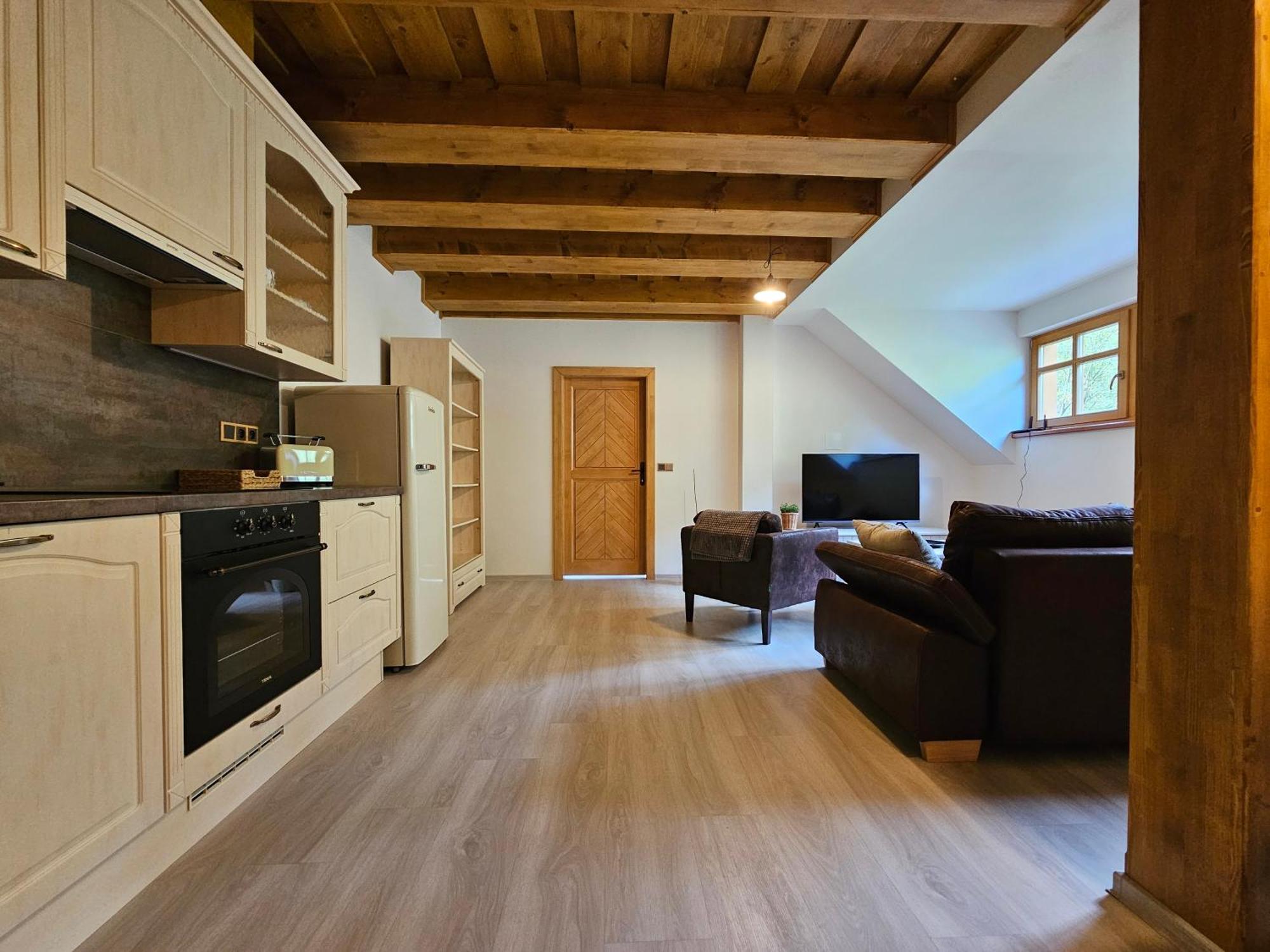 Apartmany Jezerne Velké Karlovice Kamer foto