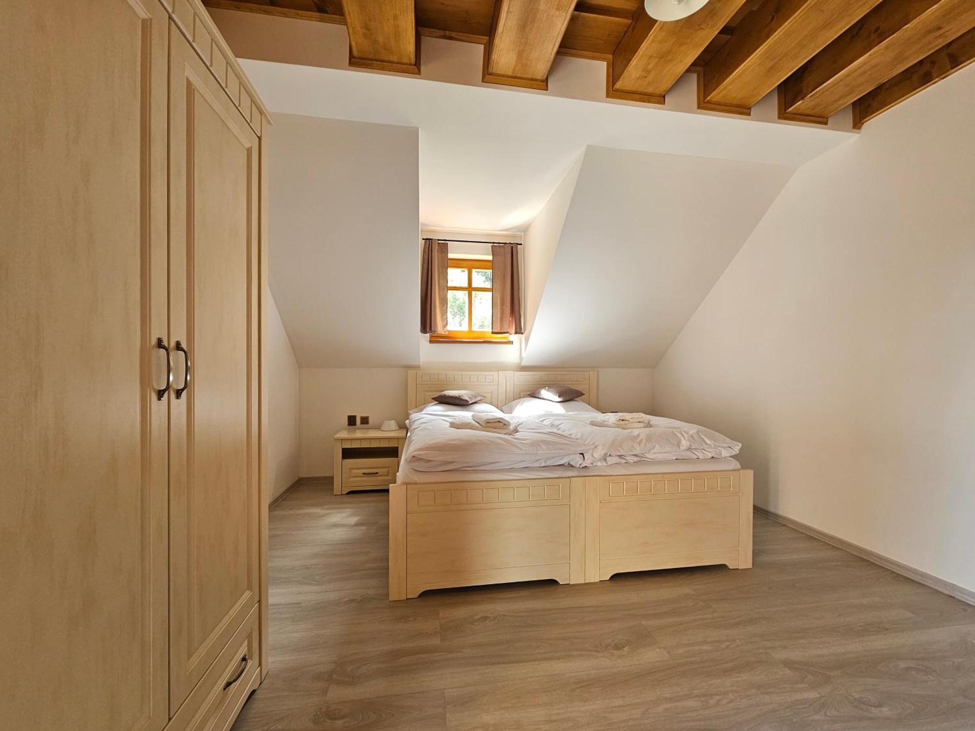 Apartmany Jezerne Velké Karlovice Buitenkant foto