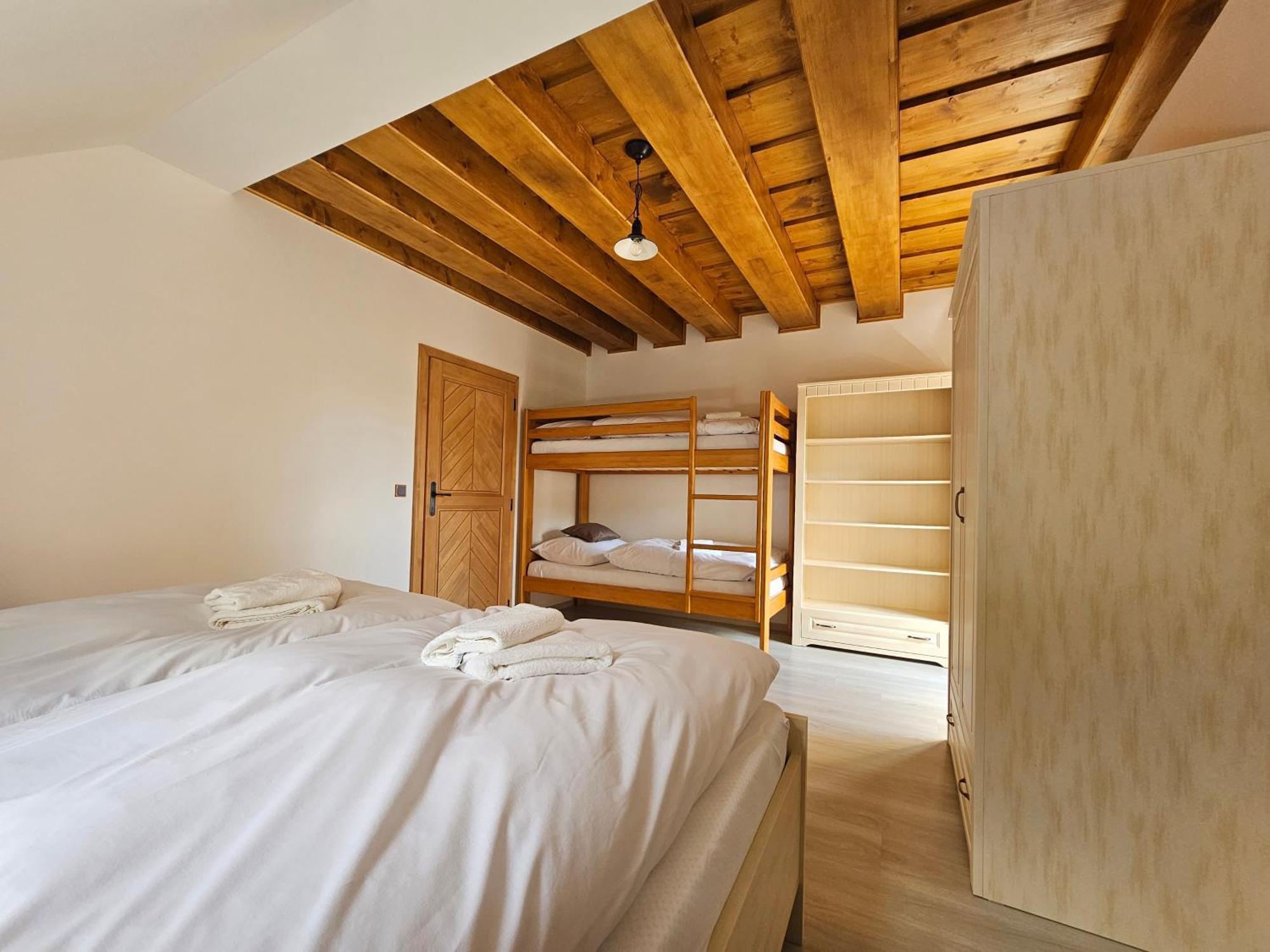 Apartmany Jezerne Velké Karlovice Buitenkant foto